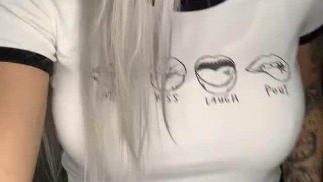 yesterday was a very hot night, I was in a nightclub)