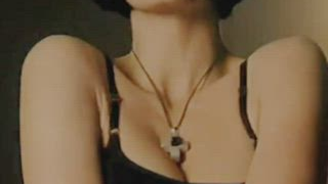 Elia Galera - Amazing plot in 'The Ugliest Woman in the World'