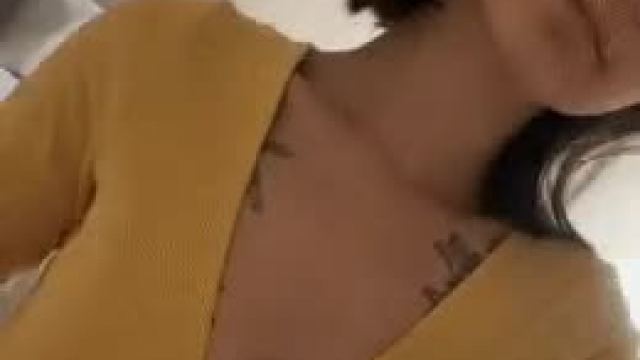 my tits are flat… my ass yeah that’s flat too ????????