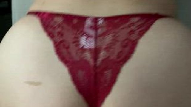 I love throwing my thick ass back on BWC