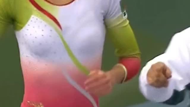 Gymnast Raquel Pinto 2