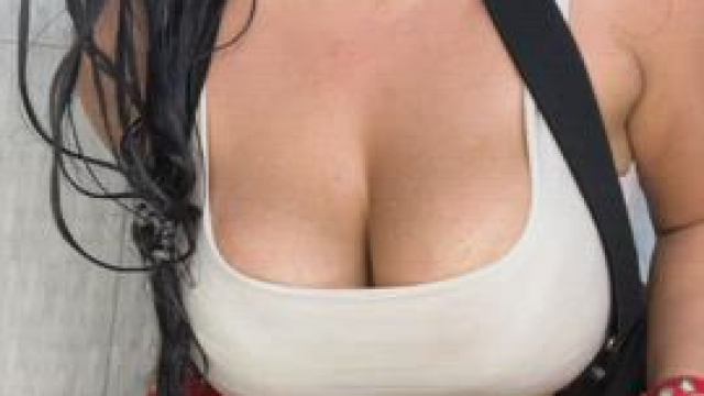 shall we fuck and suck in the shower?