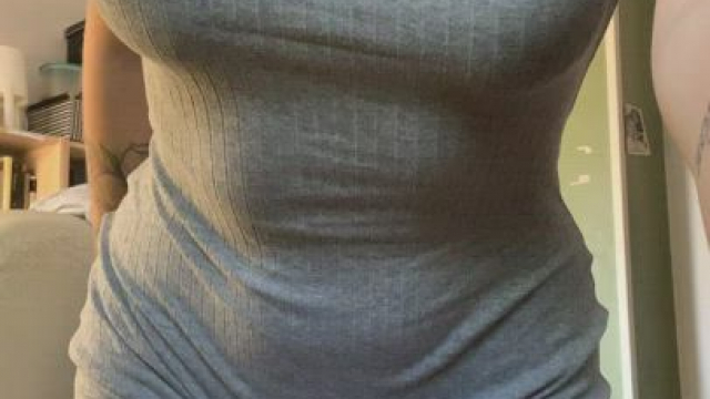 jumpsuits and a pussy with a lot of zoom!