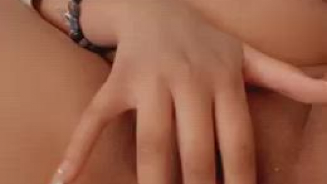 The perfect amount of labia to wrap around your cock <3