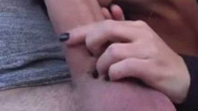 Omg i love sucking on big meat like that