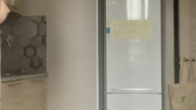 I want to bang every man who likes my gif