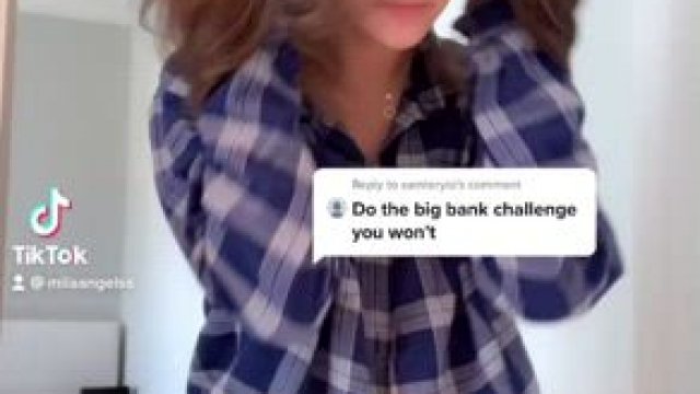 Small waist with a... 