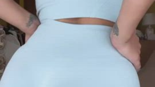 Your yoga instructor is already waiting for you