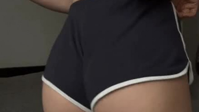 i didn't wear any panties today!