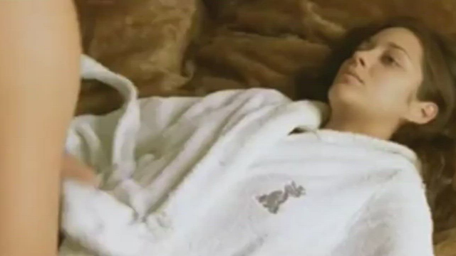 Unwrapping Marion Cotillard