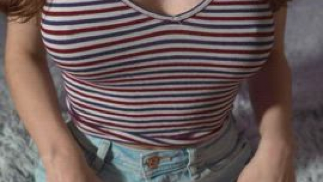 Just look at my big juicy tits and you'll forget it's Monday ;)