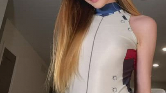 Do you prefer me in my gaming suit or birthday suit?