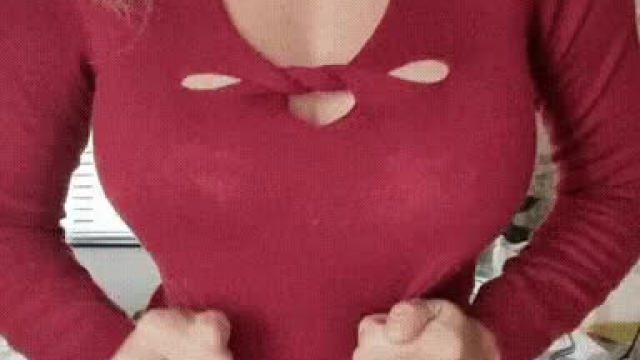 lets slide these panties to the side and start unloading inside