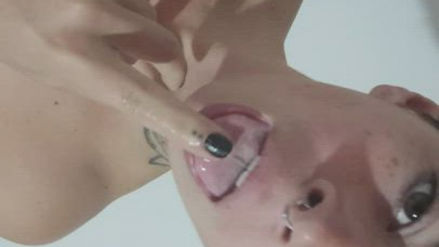 Small body whit big ass