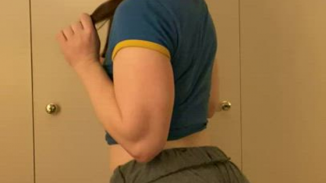 SnoopDog ft Me - Wiggle