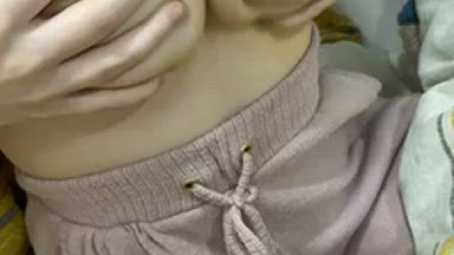 I love playing with my big tits