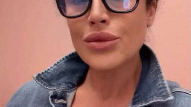 My little hairy vag needs some dick!50f