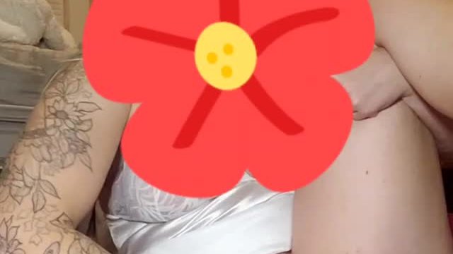 Squirting from my pink vibrator 