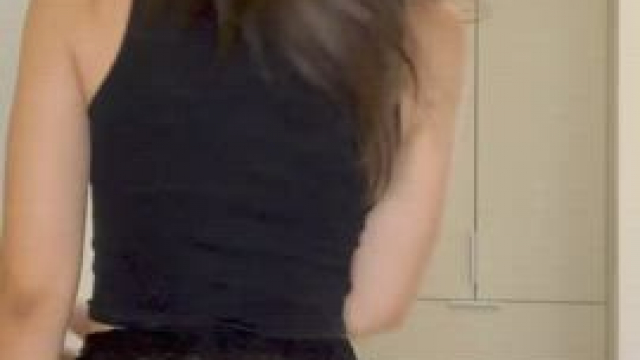 Does this look good enough to creampie?