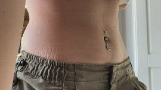 I'm petite but with a big rack on the front ;) [drop]