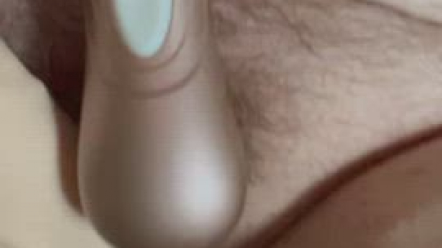 I love fucking myself with the double-sided dildo while using a satisfyer pro. ?