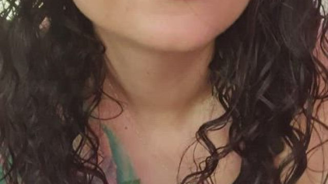 Enjoy my curvy and natural body (OC)