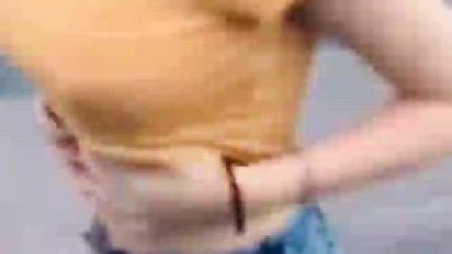 Name the girl or source please, i’ve been looking for ages