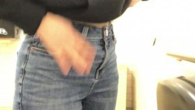 Meet me in the bathroom