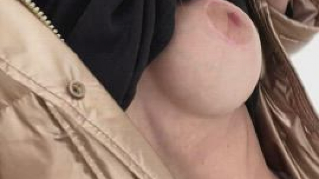 Cum play with me in the snow