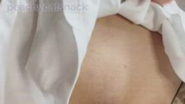 I was so horny that I couldn't stop leaking honey