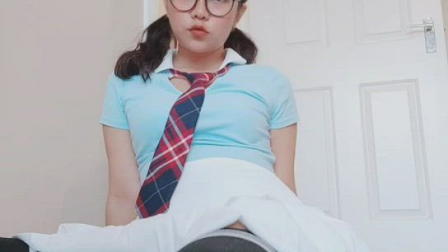 Let me show you how Asian pussy looks like