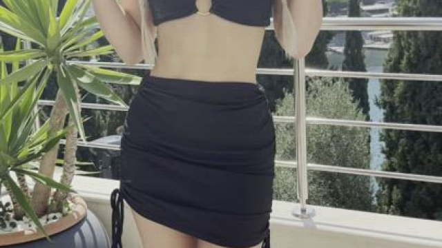 Would you have any issue fucking me on the balcony