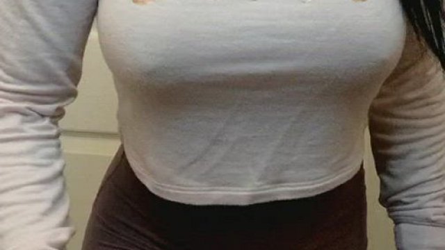 Friday gym outfit. Think I'll help a few guys get some extra reps?