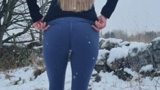 Let's fuck in park on the snow