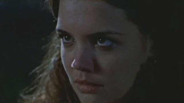 Katie Holmes bouncy plots in The Gift