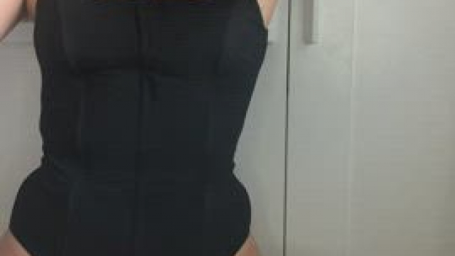 I want to be played with me in different poses