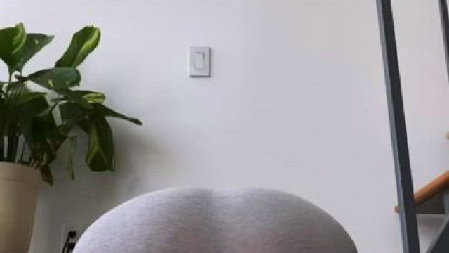 Yoga is better nude :)