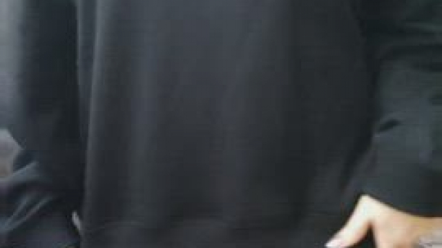 How many of you would play with my perky tits? [18F]