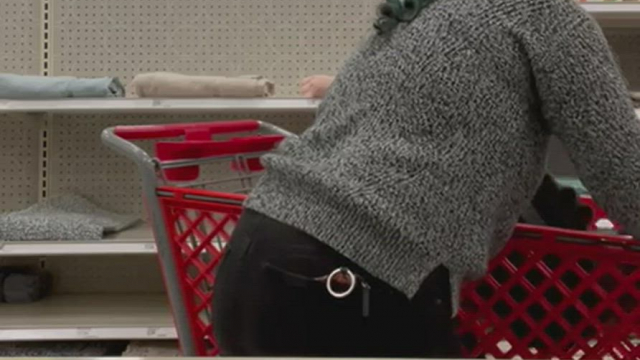 Can’t go shopping without showing my tits