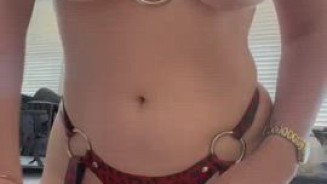 Brookie Little getting ready