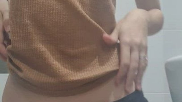 Revealing my cute tities;)