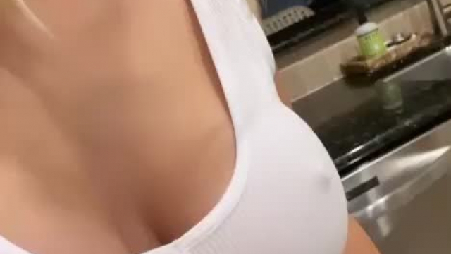 No bra before the gym. This is risky.