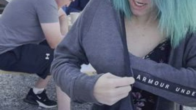 Quickie flash at breakfast [f]