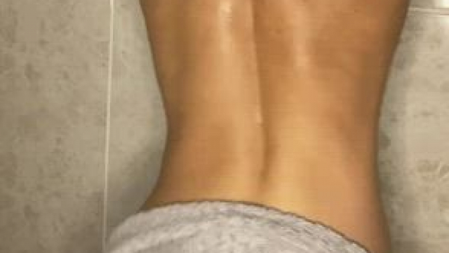 would fuck a turkish girl like me raw in the shower