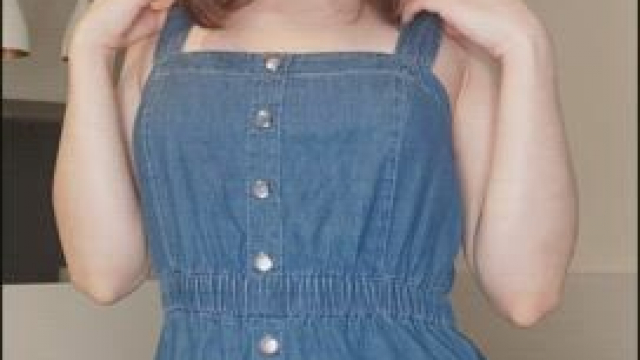 Do you find it sexy, when girls wear no panties under a dress?