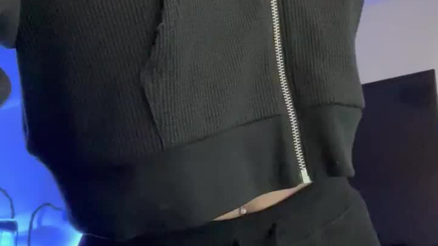 Imagine having this college girl on the side