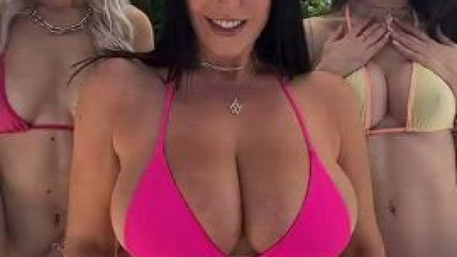 w/ eva Elfie & dainty wilder