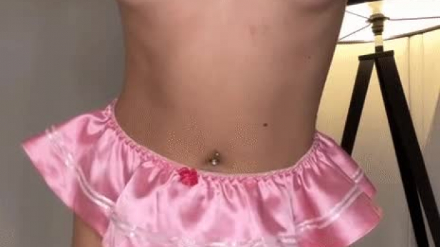 just wanna be cute to you and make you hard >.< [f]