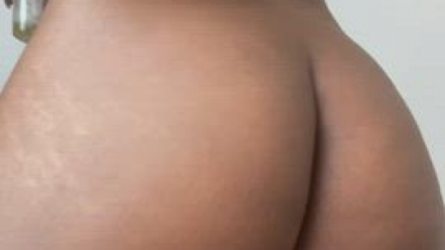 i'm carrying most of my junk in my trunk :)