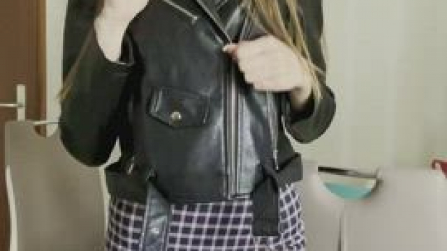 I’m just a horny kitten looking for older men’s cream